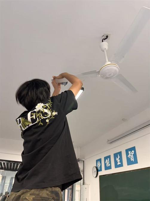 微信图片_20251127090444_298_450 微信图片_20251127090444_298_450