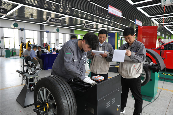 “安徽万通-米其林驰加”专业技术认证现场