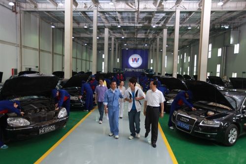 万通汽修教育 圆你春天里的梦