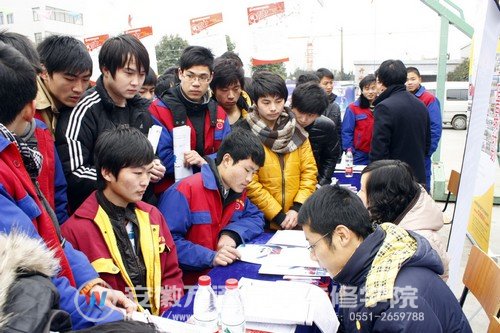 我院学子与企业零距离接触