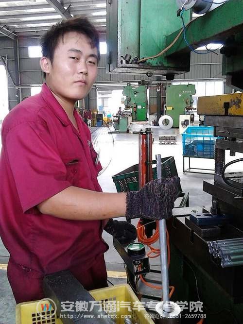 安徽万通杰出校友李新海