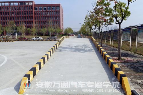 特制坡道，坡道定点的绝佳练习地方