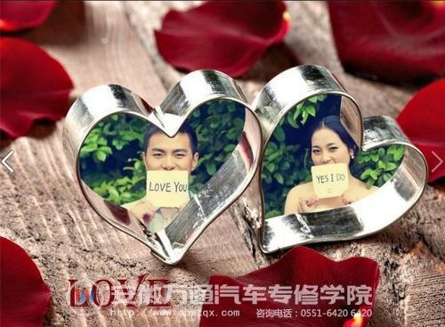 王萍和校友老公的甜蜜照，两人计划今年十月份结婚