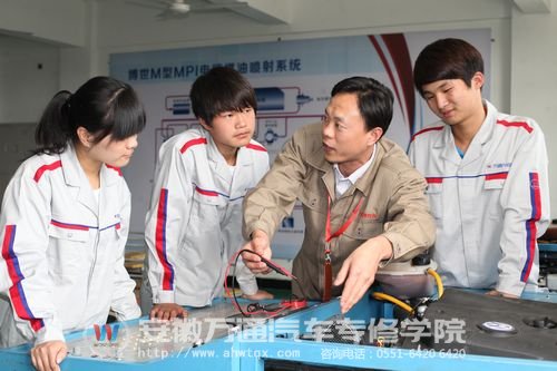 安徽万通汽车专修学院，汽修教育界典范