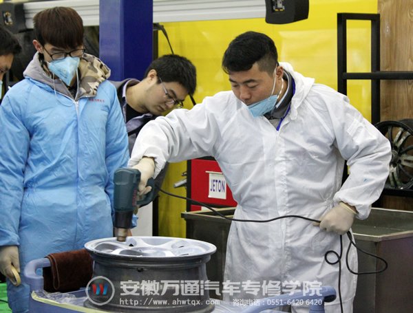 轮毂修复比赛现场