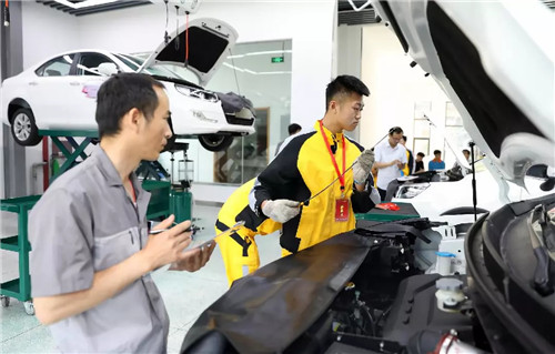 去不了“世界杯”，就来“万通杯”