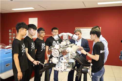 万通极速少年超跑之旅——匠心筑梦汽车教育