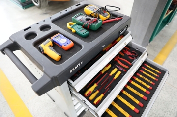 新能源汽车设备